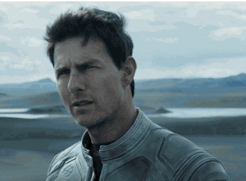 Tom Cruise Oblivion Confused